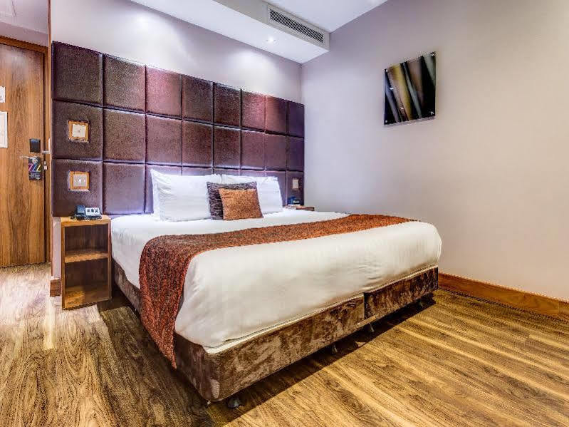 Roomzzz Leeds City מראה חיצוני תמונה